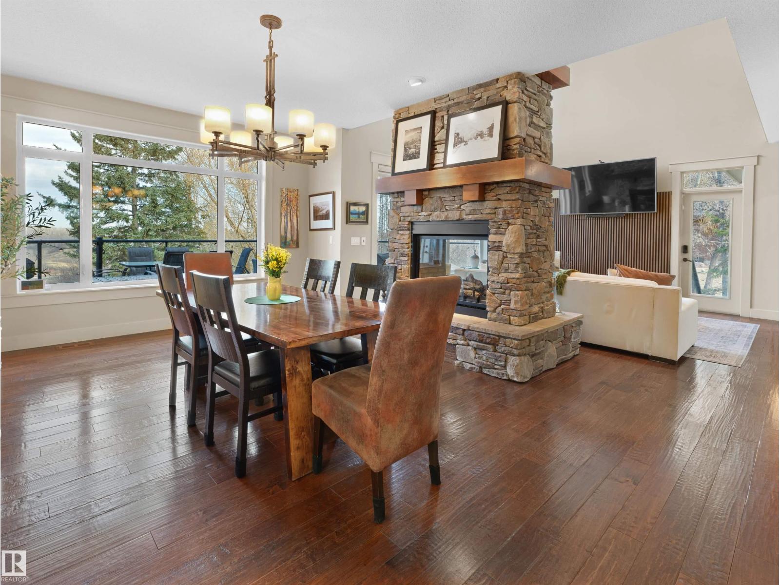 112 WINDERMERE DR NW - 9