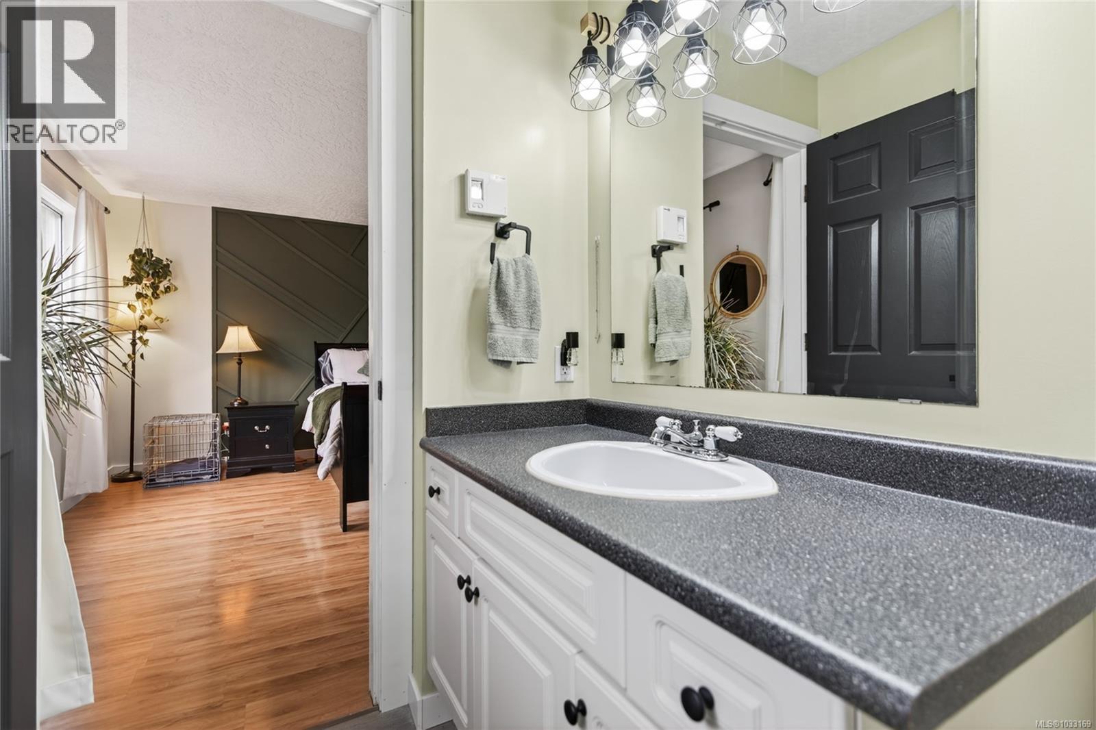 #A 139 Malcolm Pl - 21