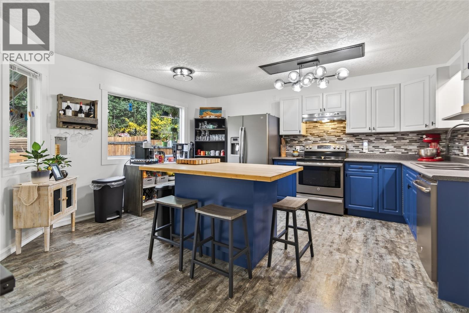 #A 139 Malcolm Pl - 8