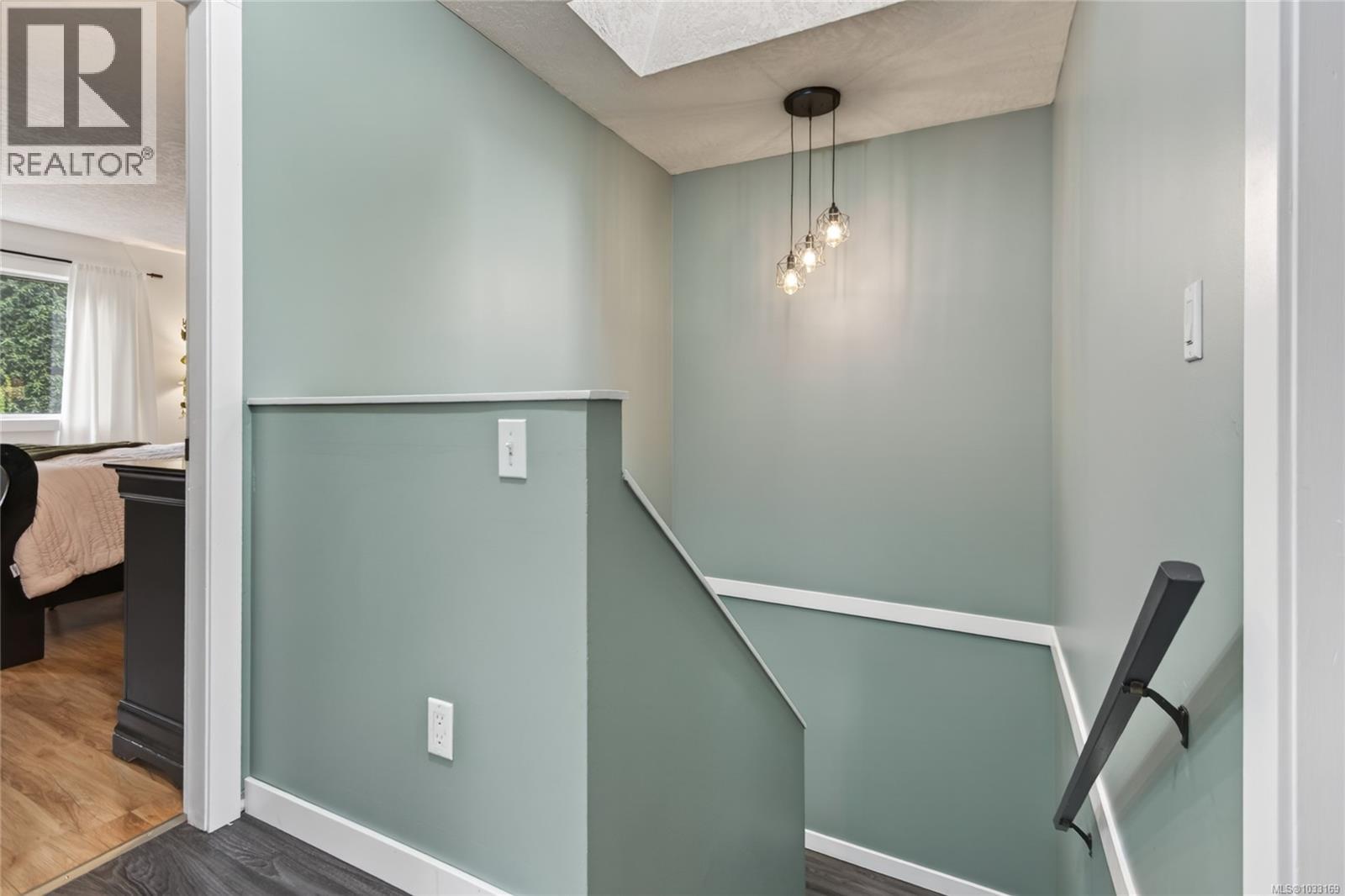 #A 139 Malcolm Pl - 28