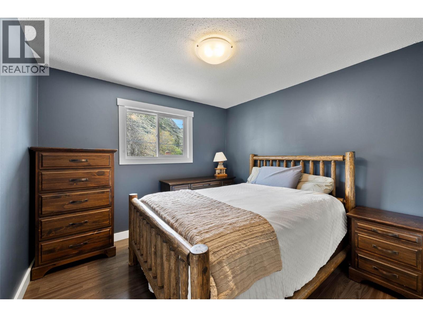 265 MCKAY Place - 20