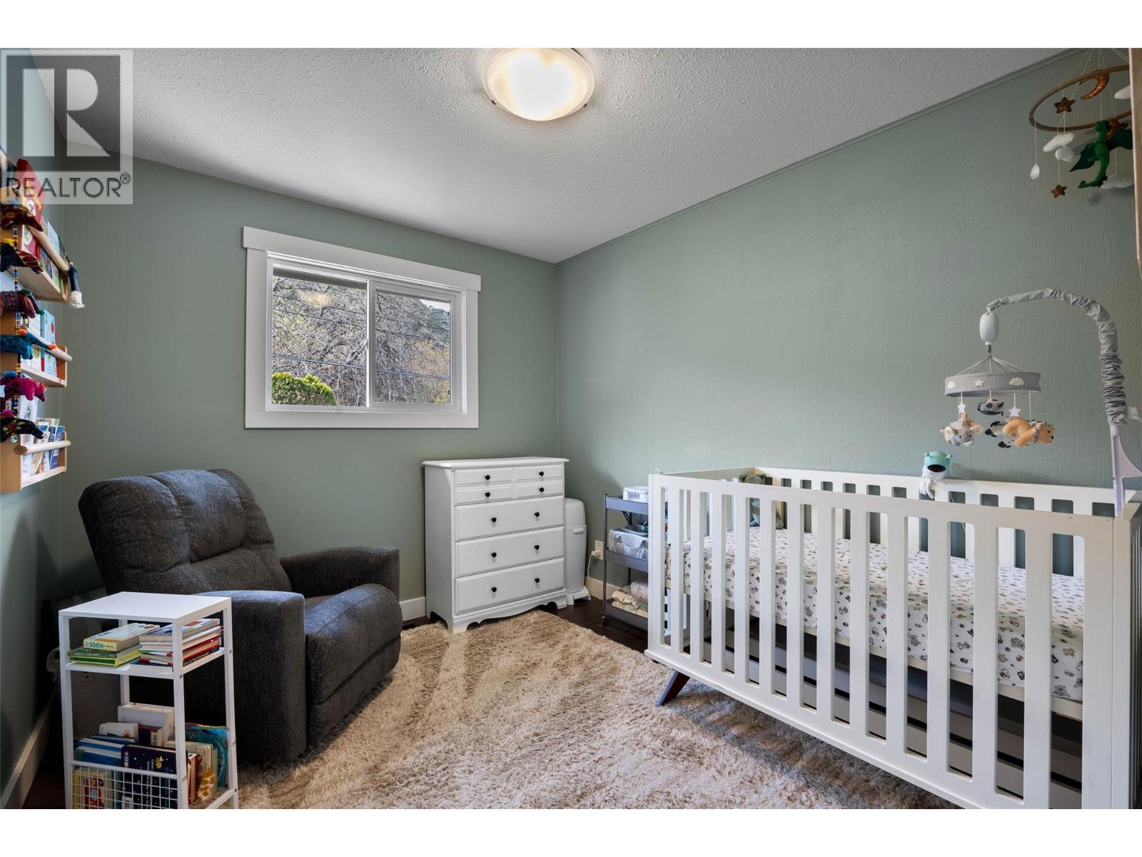 265 MCKAY Place - 21