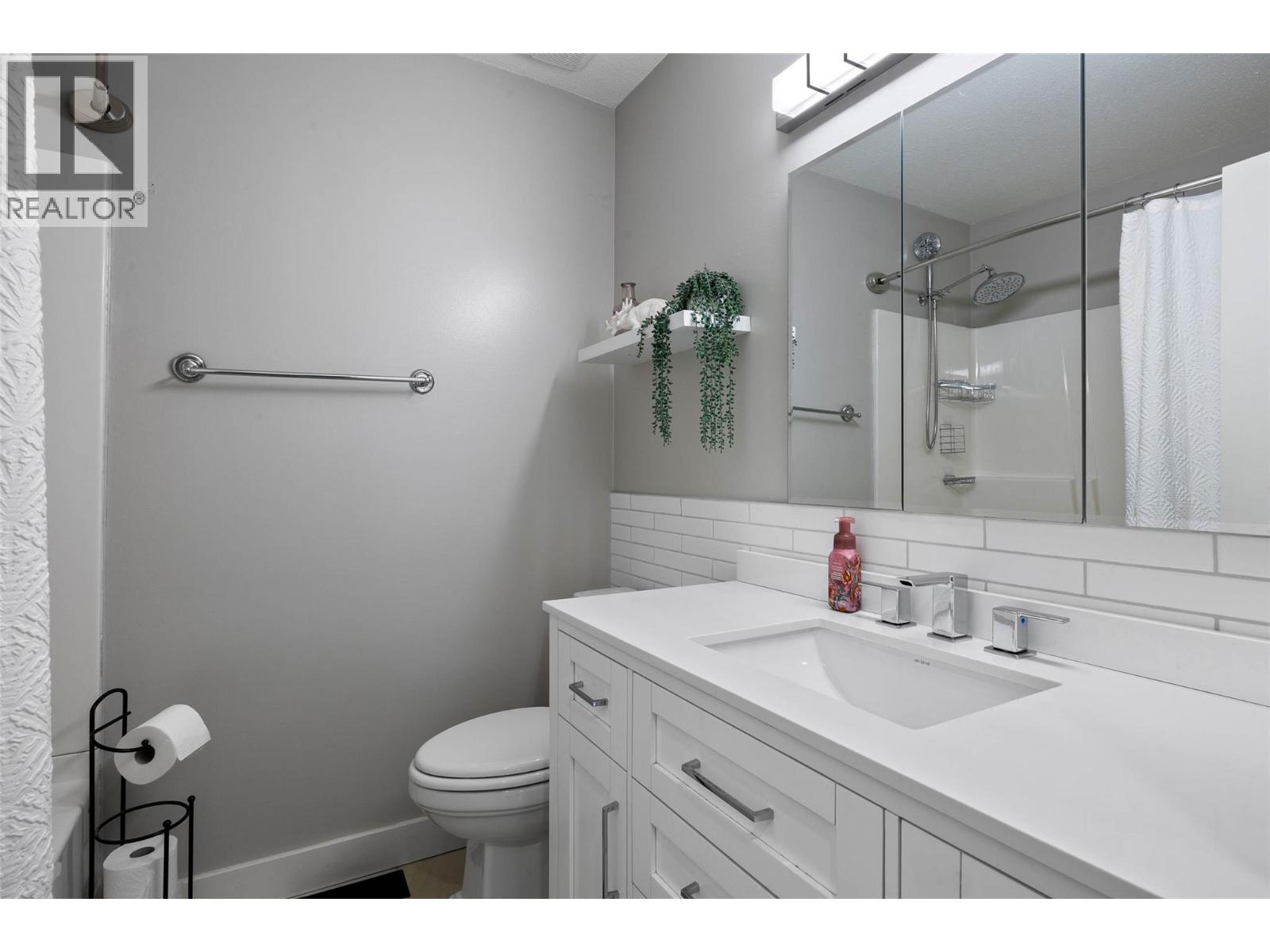 265 MCKAY Place - 22