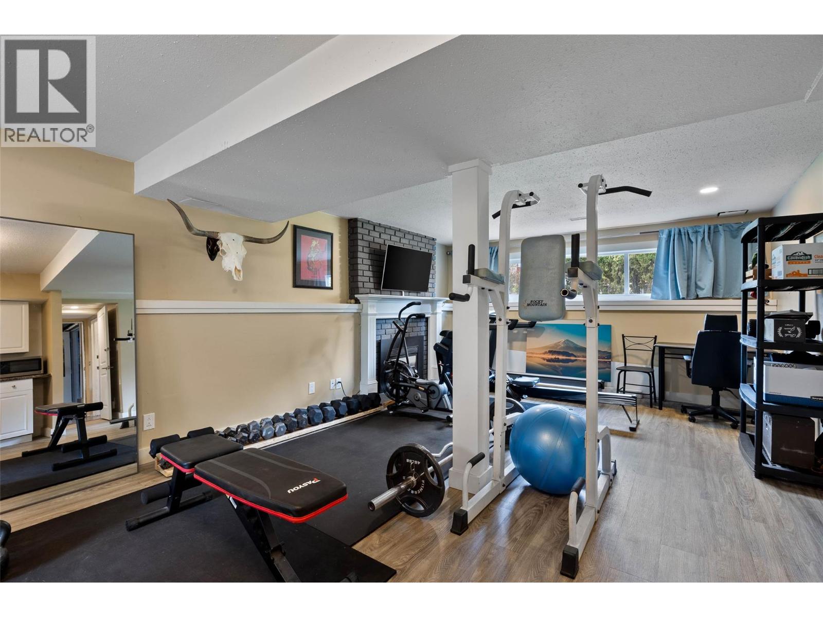 265 MCKAY Place - 23