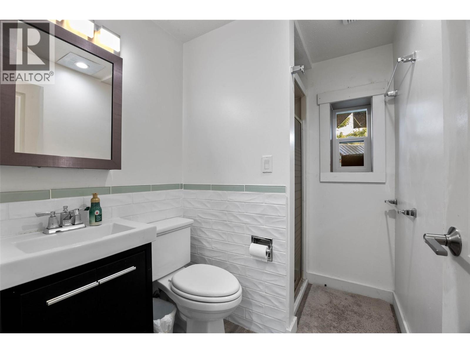 265 MCKAY Place - 27