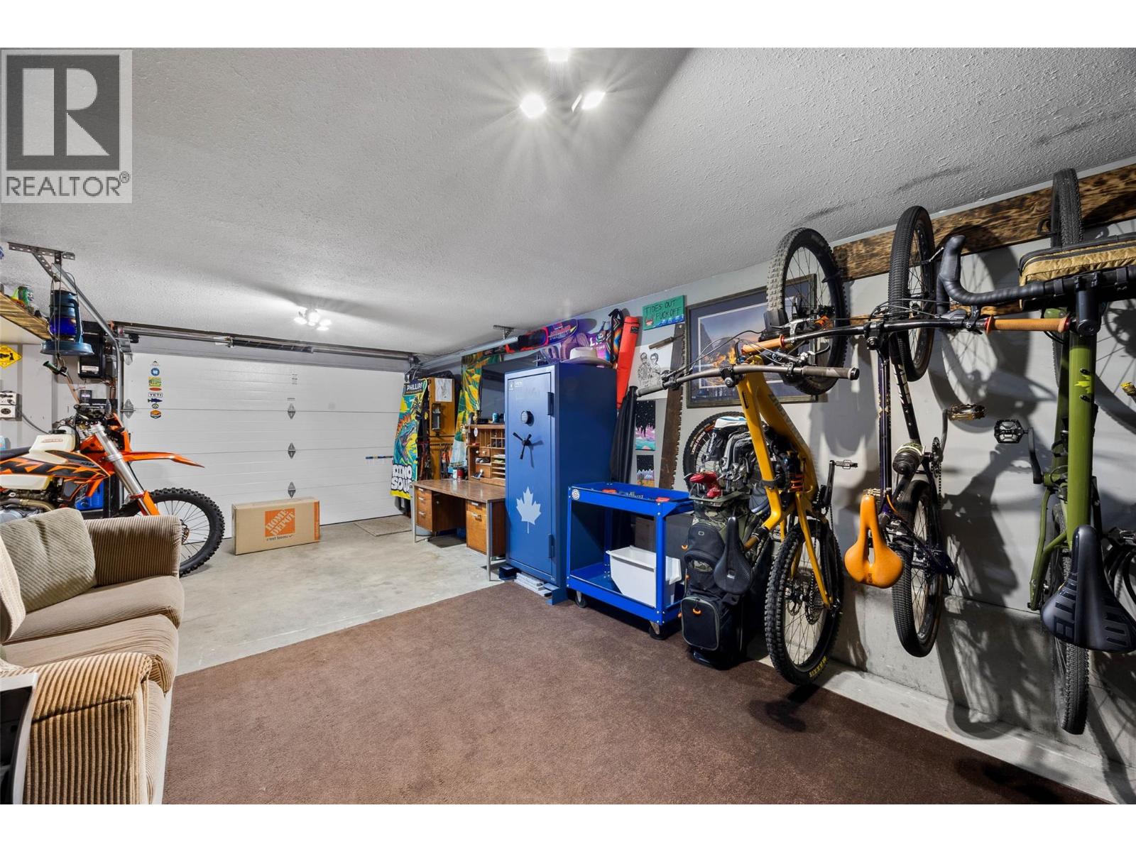 265 MCKAY Place - 32