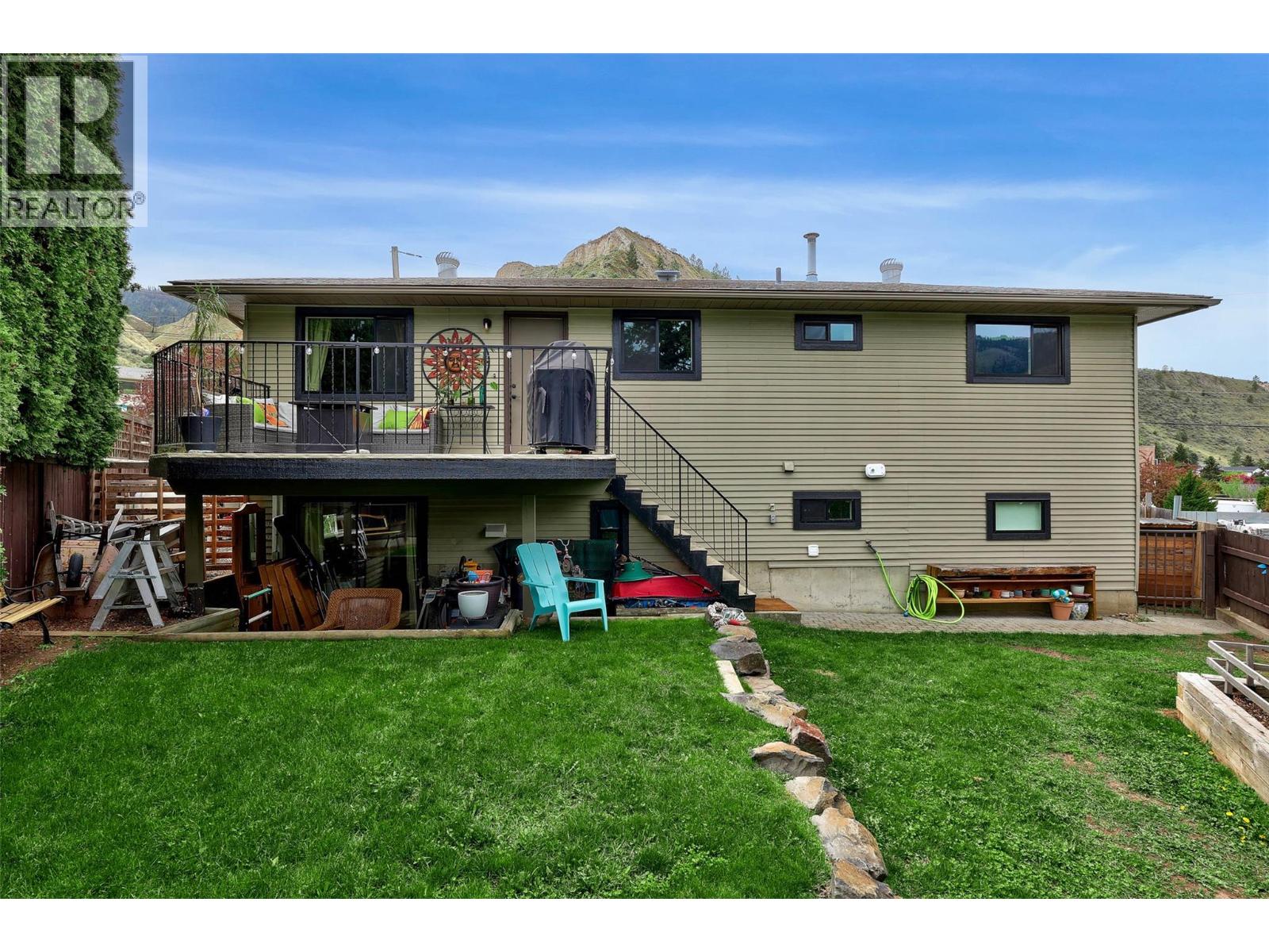 265 MCKAY Place - 34