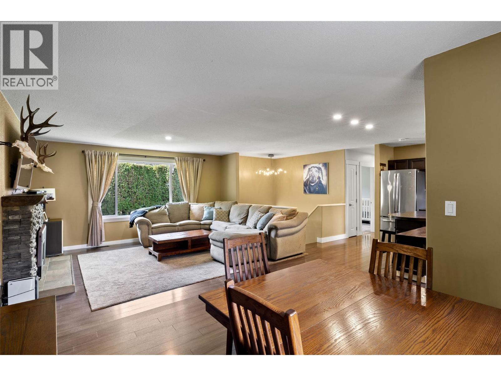 265 MCKAY Place - 6