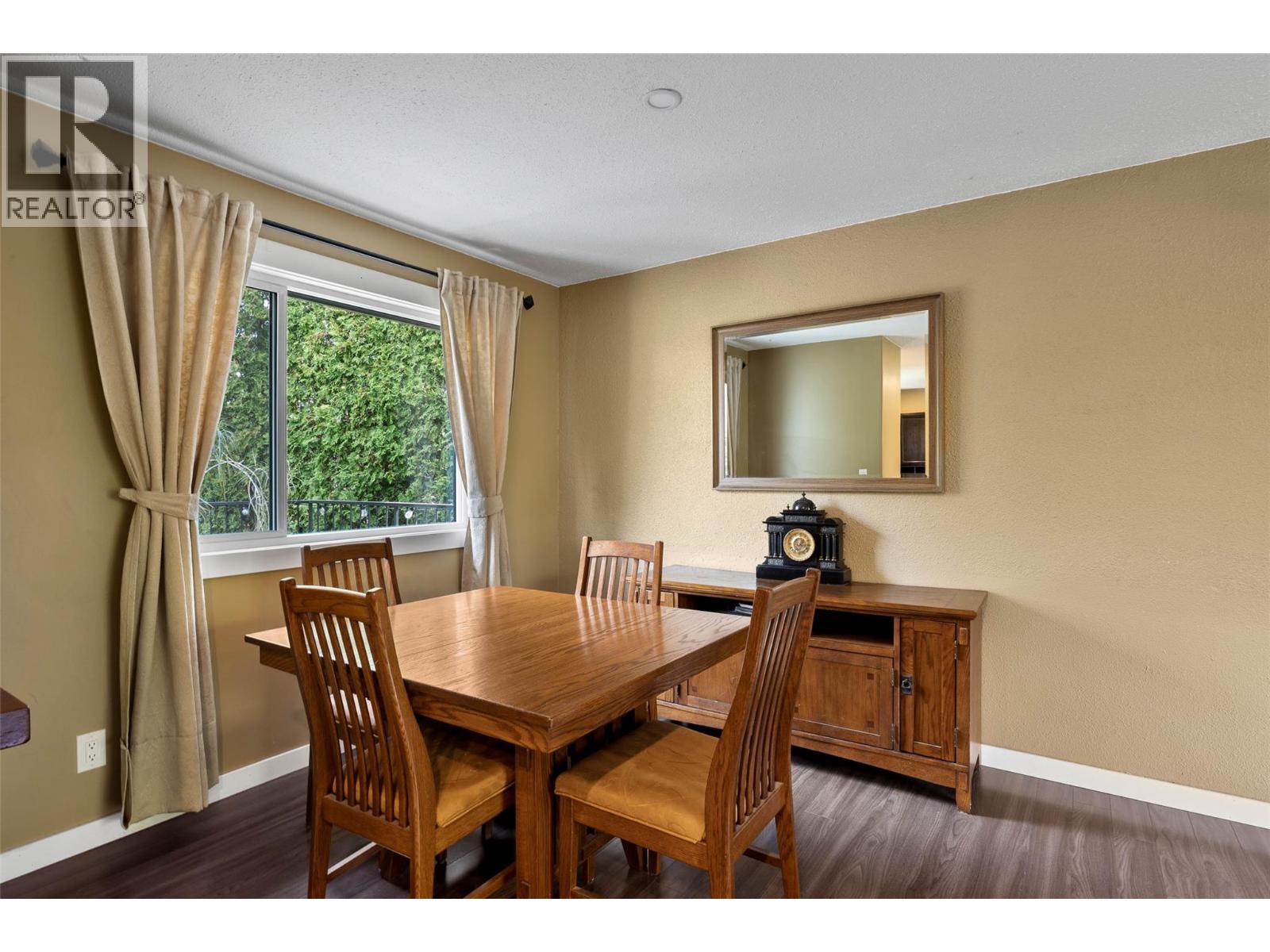 265 MCKAY Place - 9