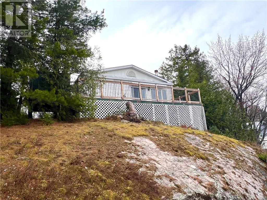 33 Alfred Road — photo 25