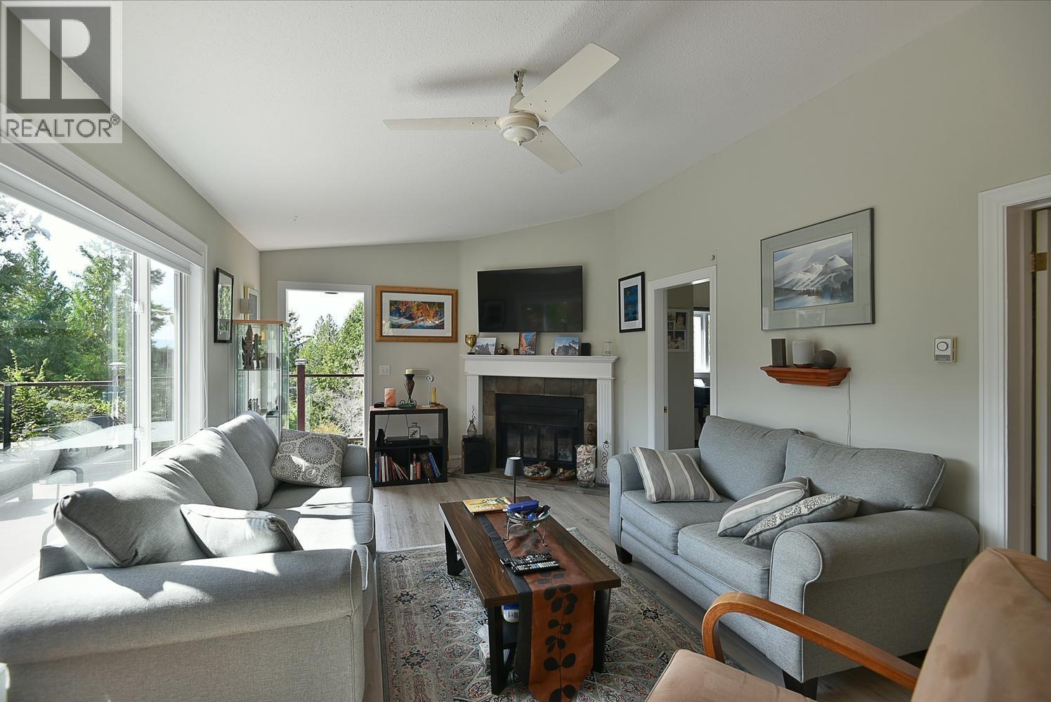 4906 SINCLAIR BAY ROAD — photo 14