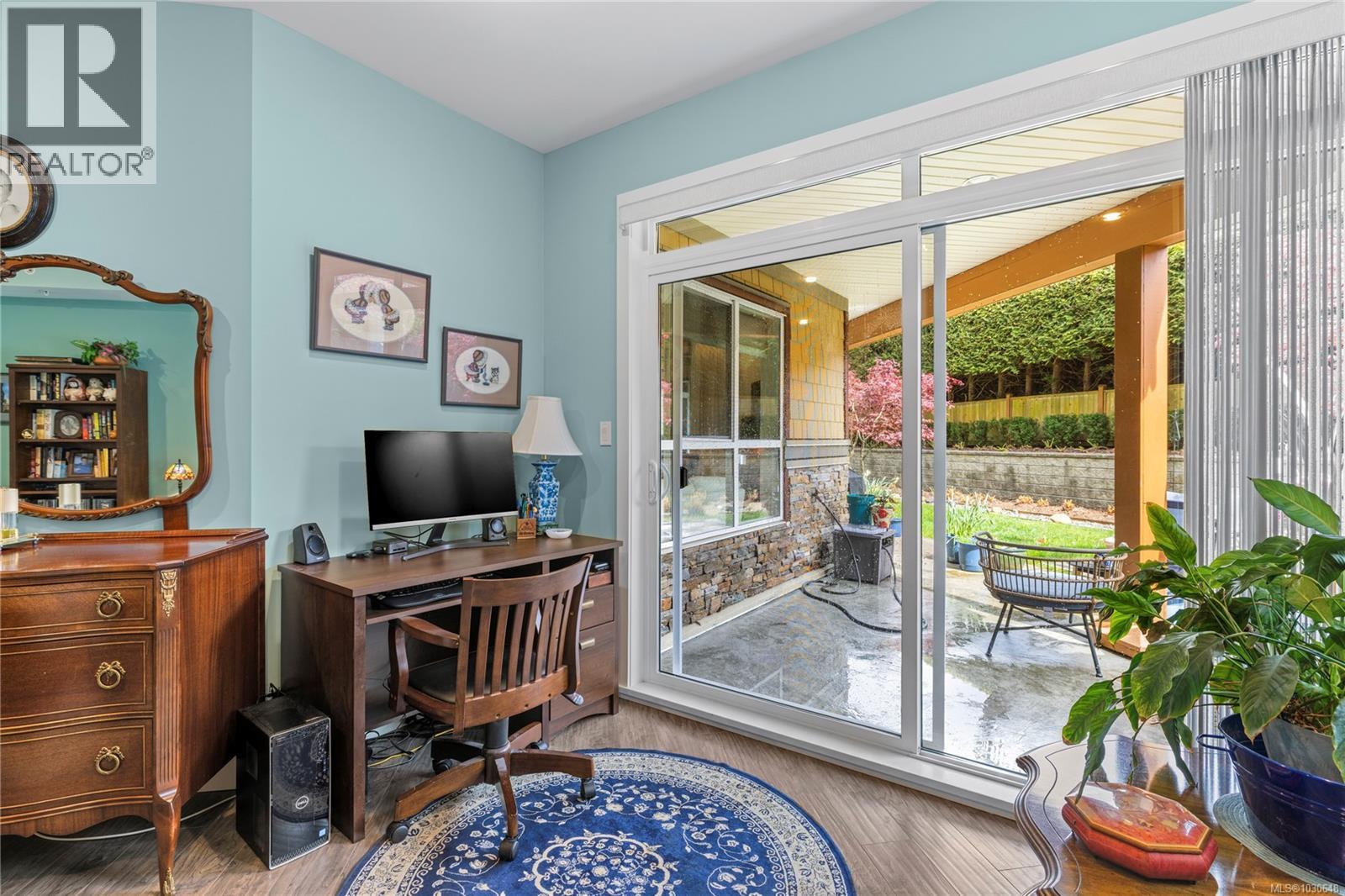 #100 439 College Rd - 14