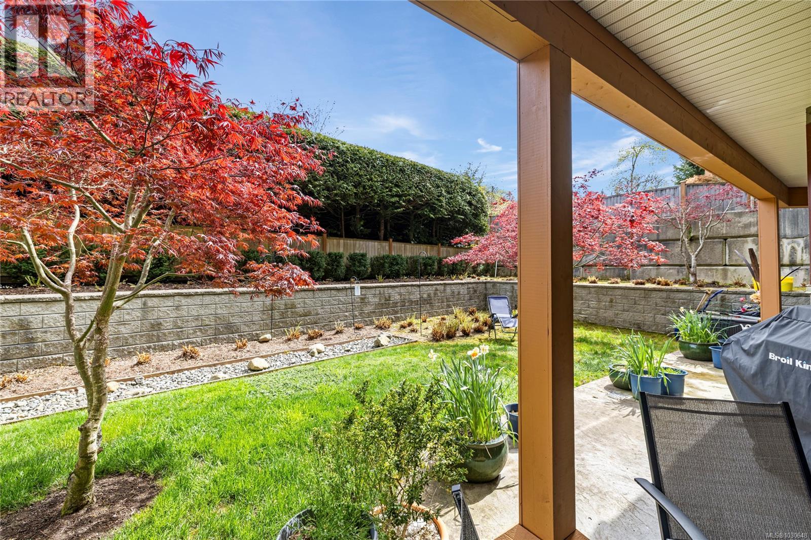 #100 439 College Rd - 24