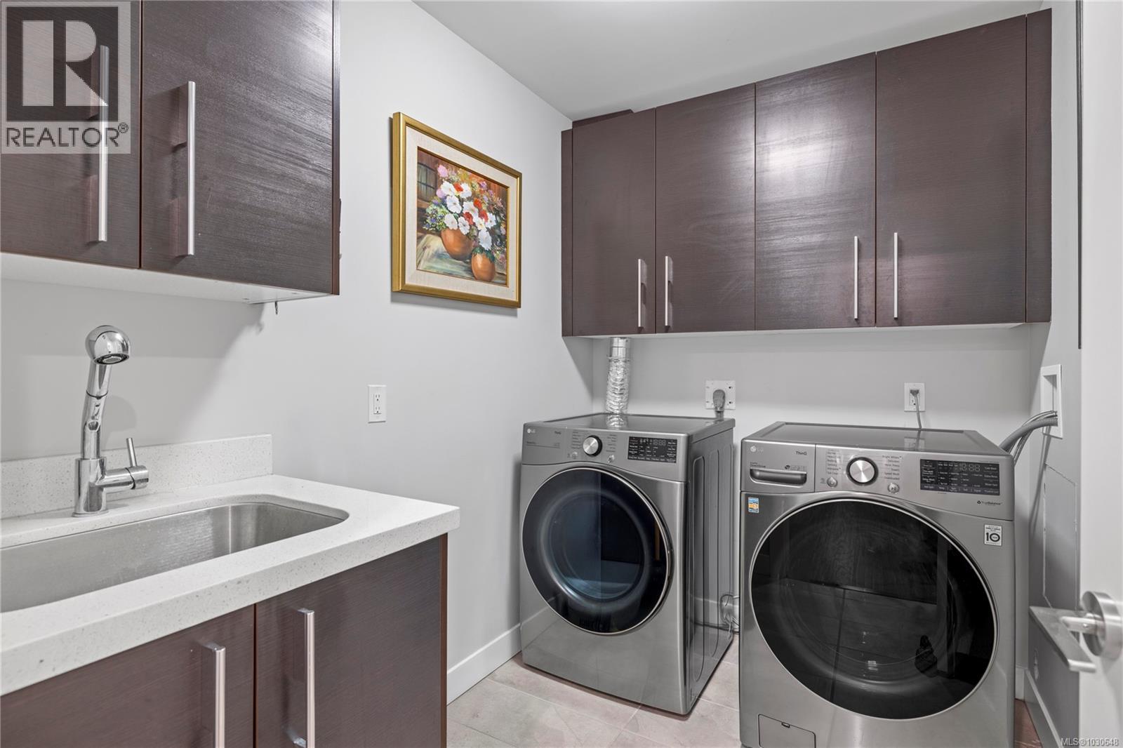 #100 439 College Rd - 26