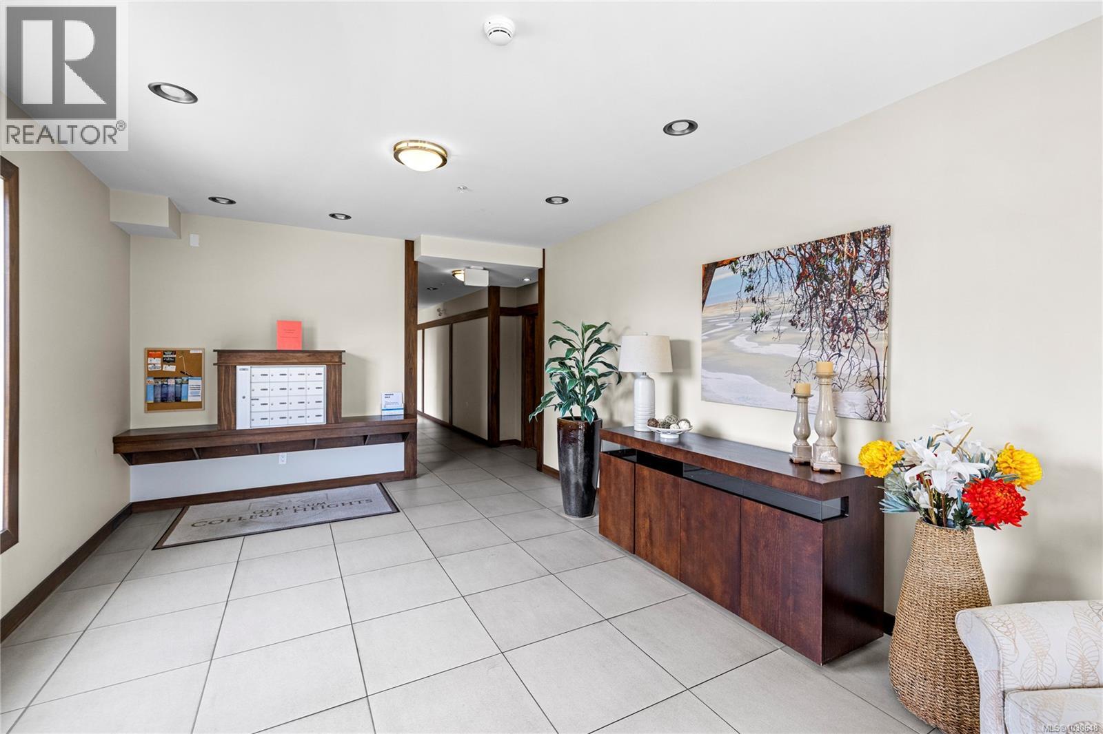 #100 439 College Rd - 29