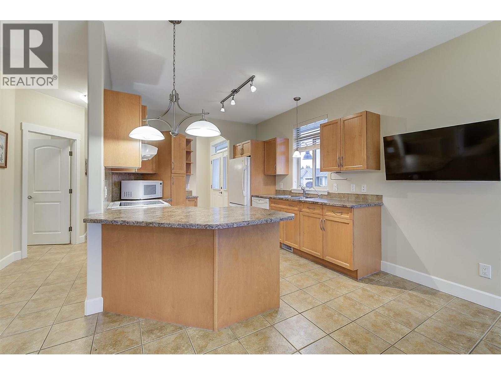 #135 4035 Gellatly Road S Unit# 135 - 16