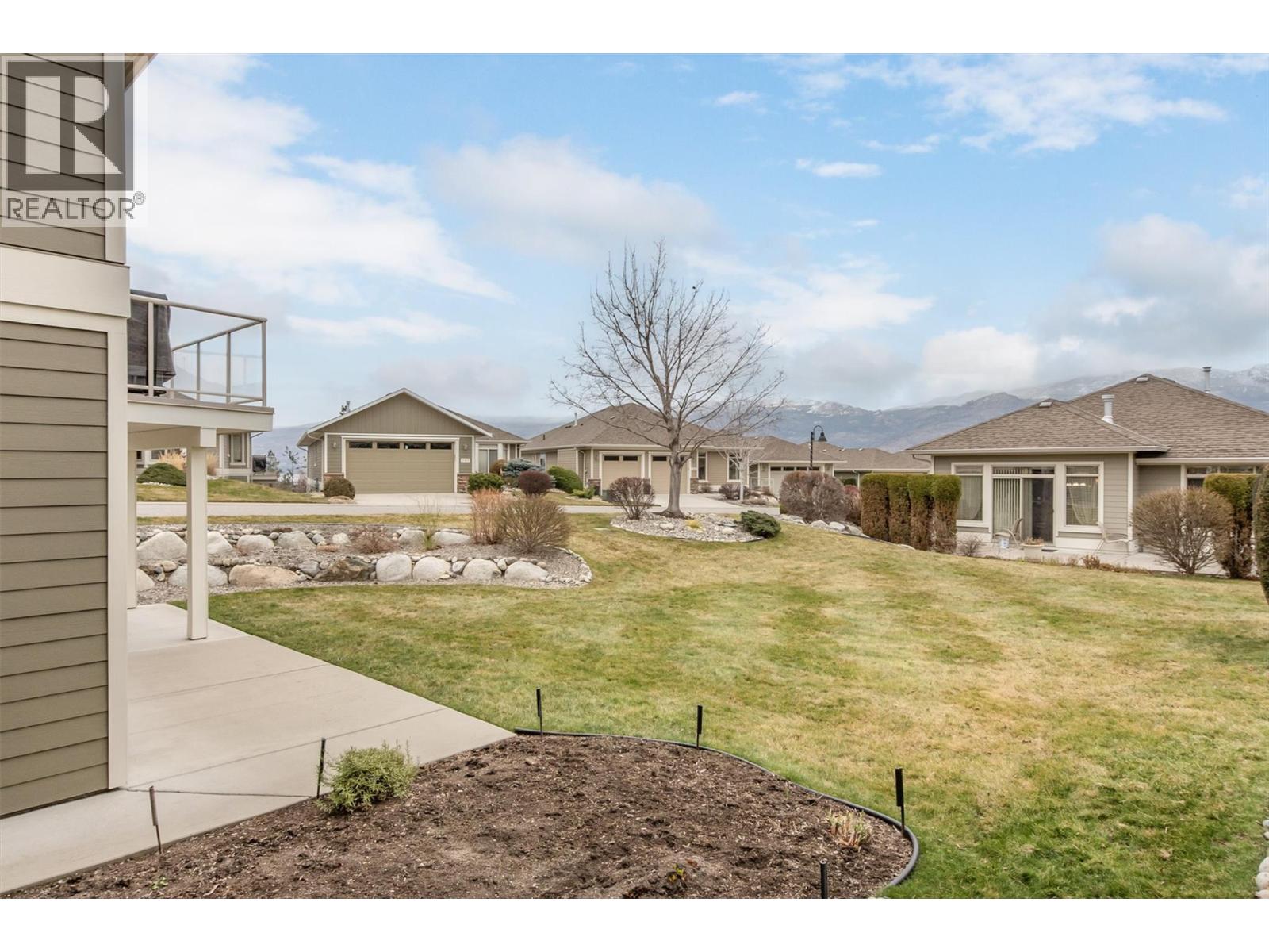 #135 4035 Gellatly Road S - 40