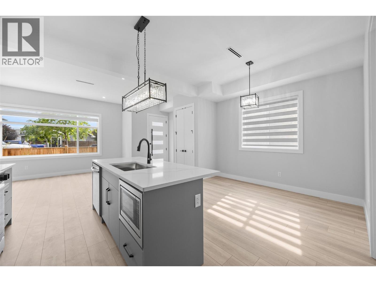 954 Stockwell Avenue Unit# 2, Kelowna