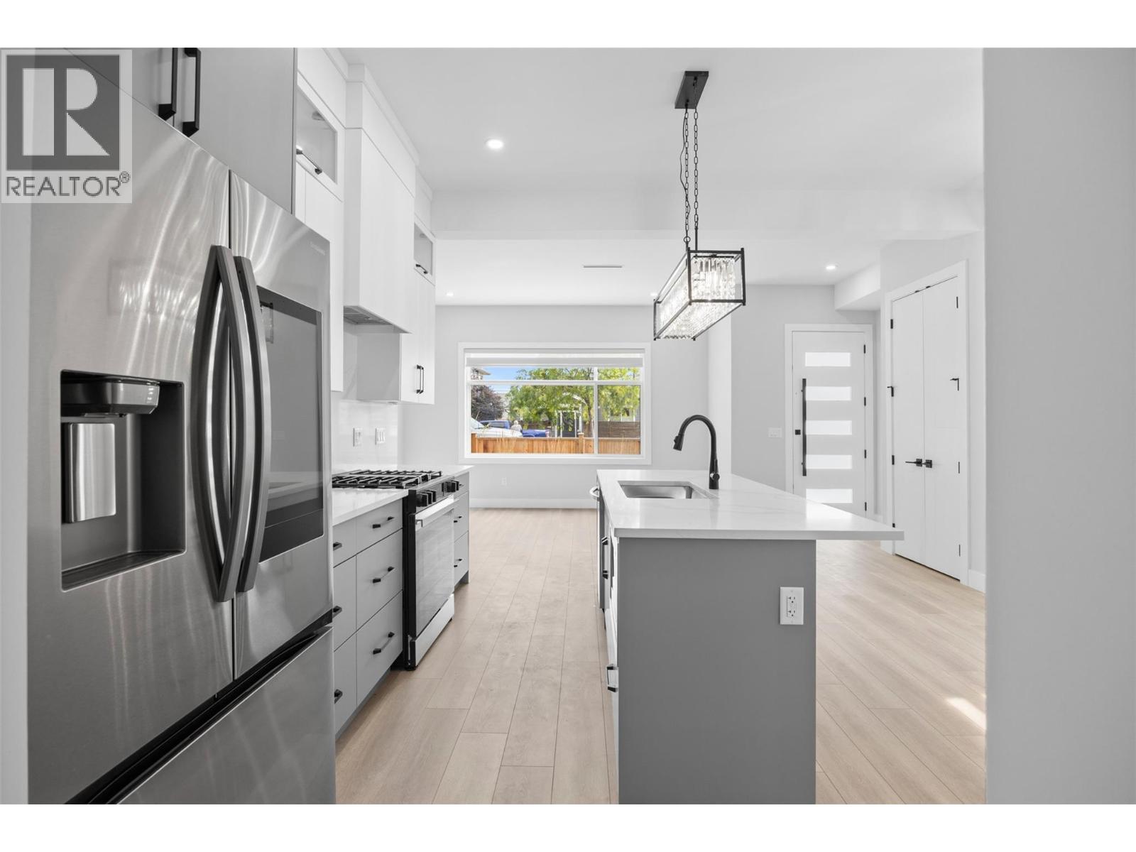 954 Stockwell Avenue Unit# 2, Kelowna