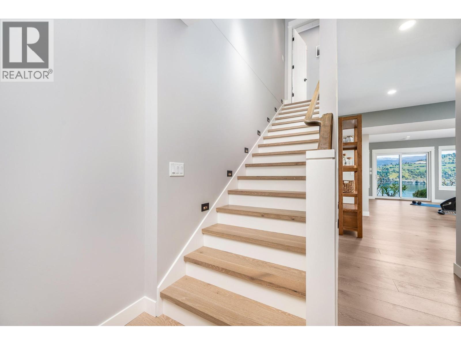 8000 Bench Row Road, Vernon