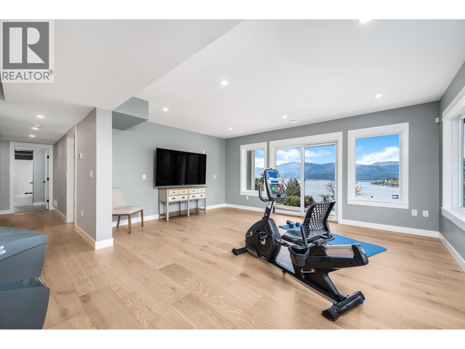 8000 Bench Row Road, Vernon