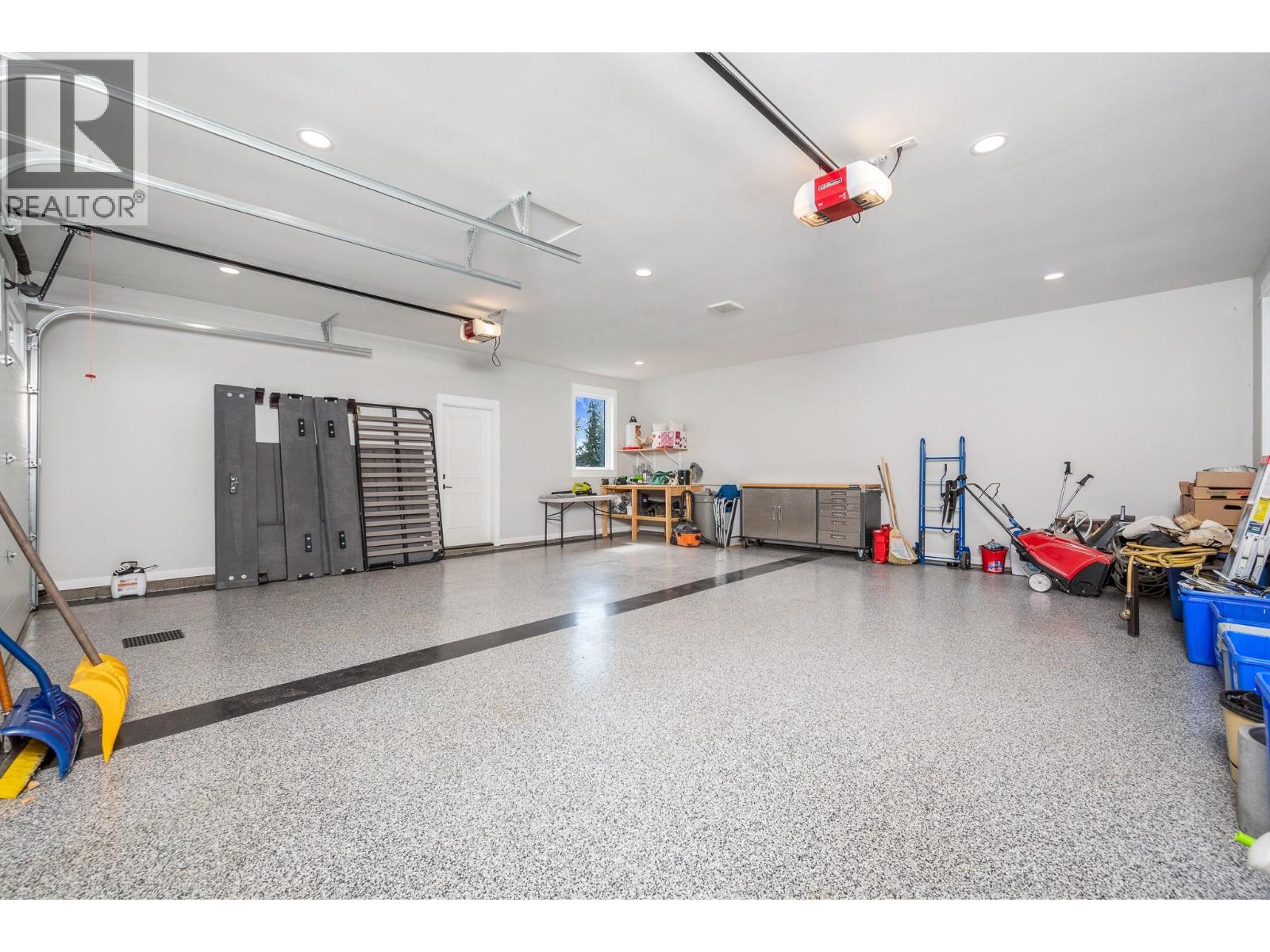 8000 Bench Row Road, Vernon