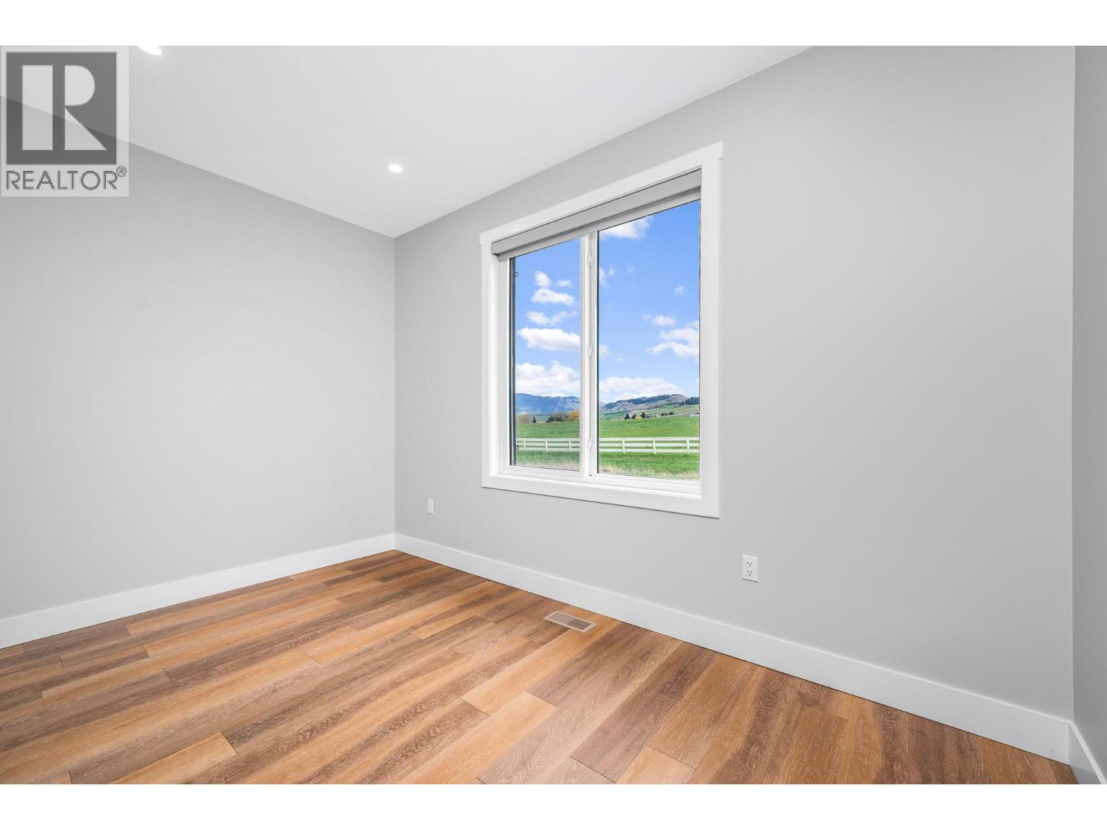 8000 Bench Row Road, Vernon