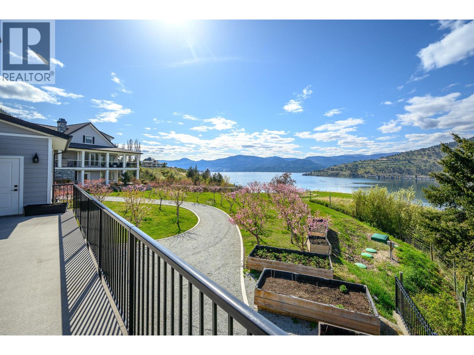 8000 Bench Row Road, Vernon