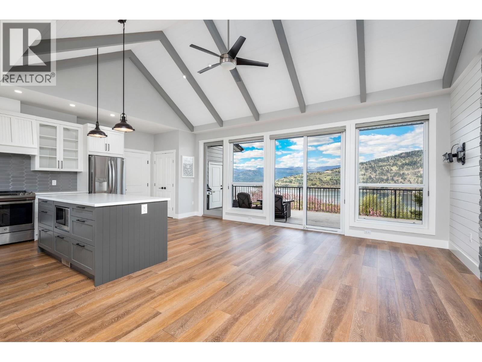 8000 Bench Row Road, Vernon