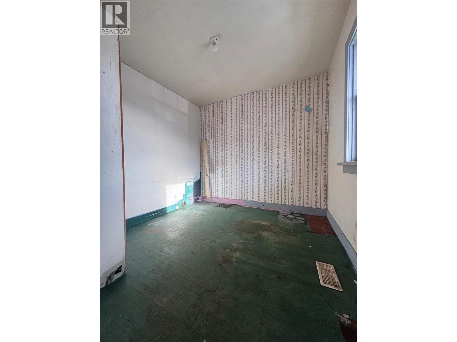 409 Taylor Street - 9