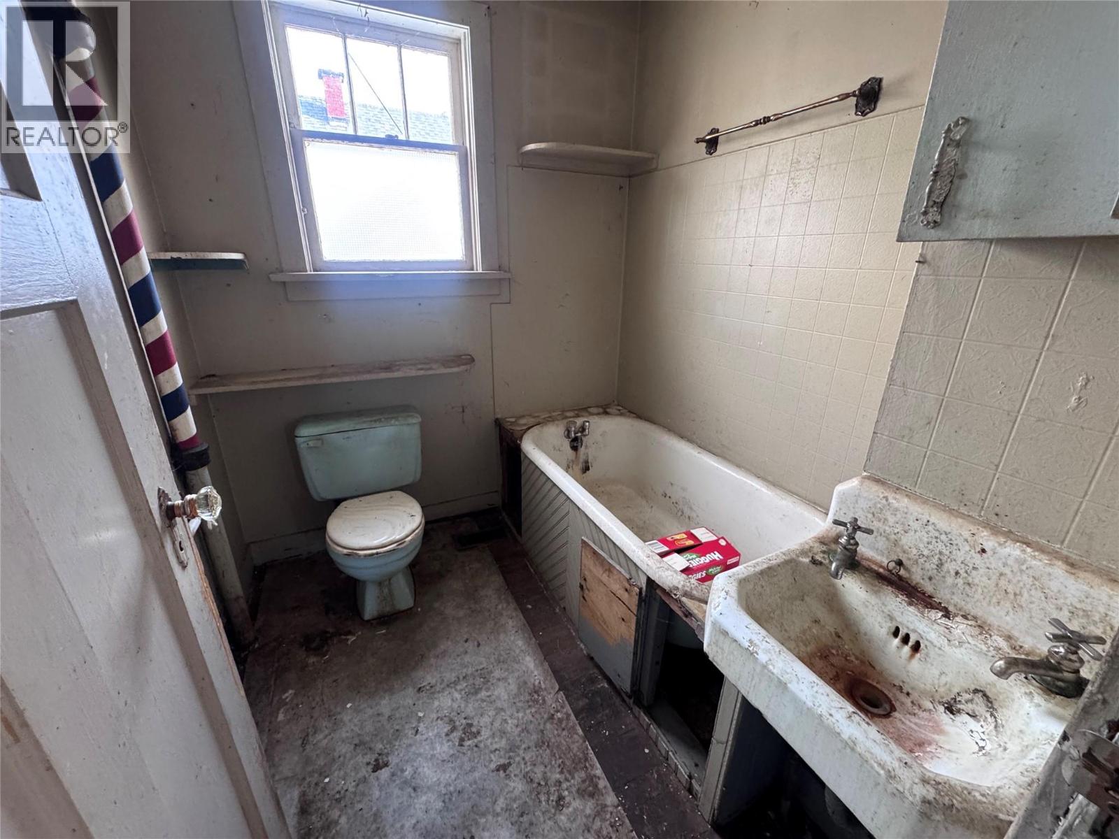 409 Taylor Street - 10