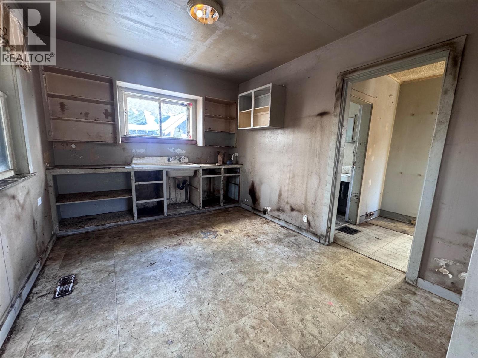 409 Taylor Street - 11