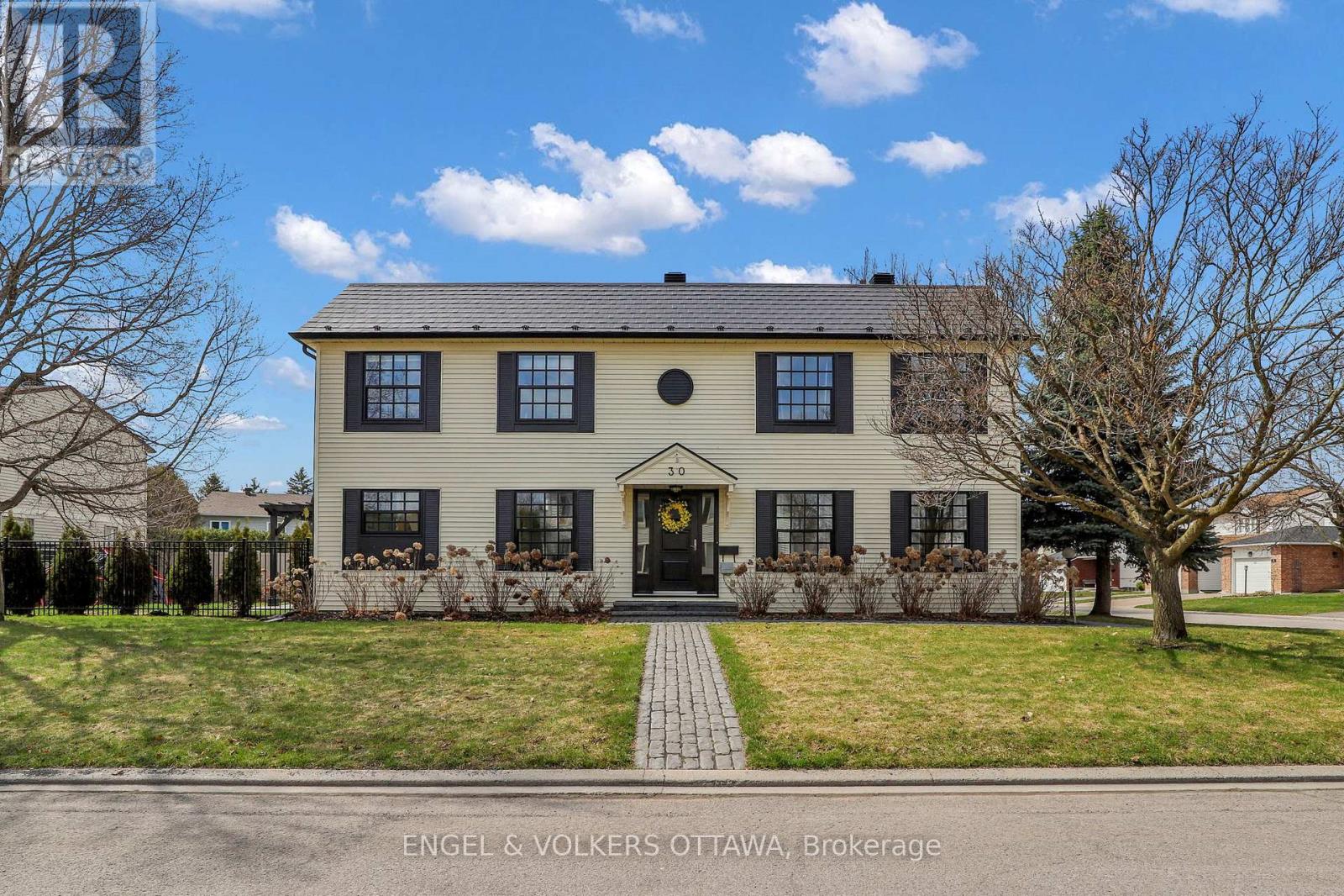 Welcome Home to 30 Birkett!