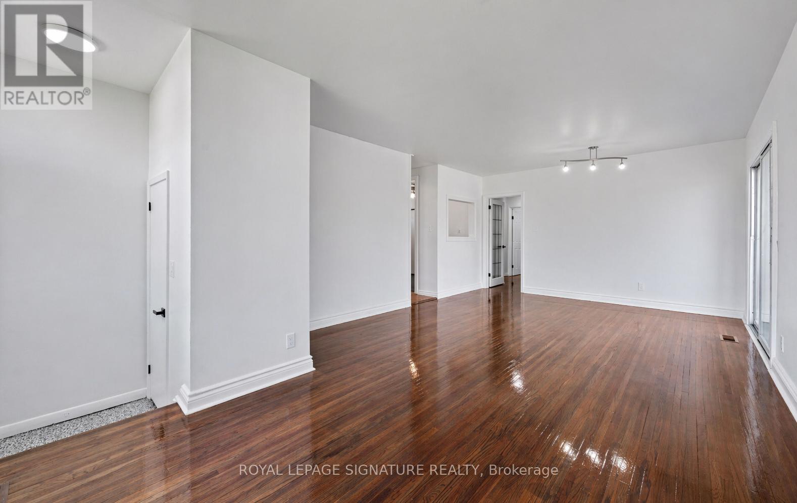 1003 WARDMAN CRESCENT - 2