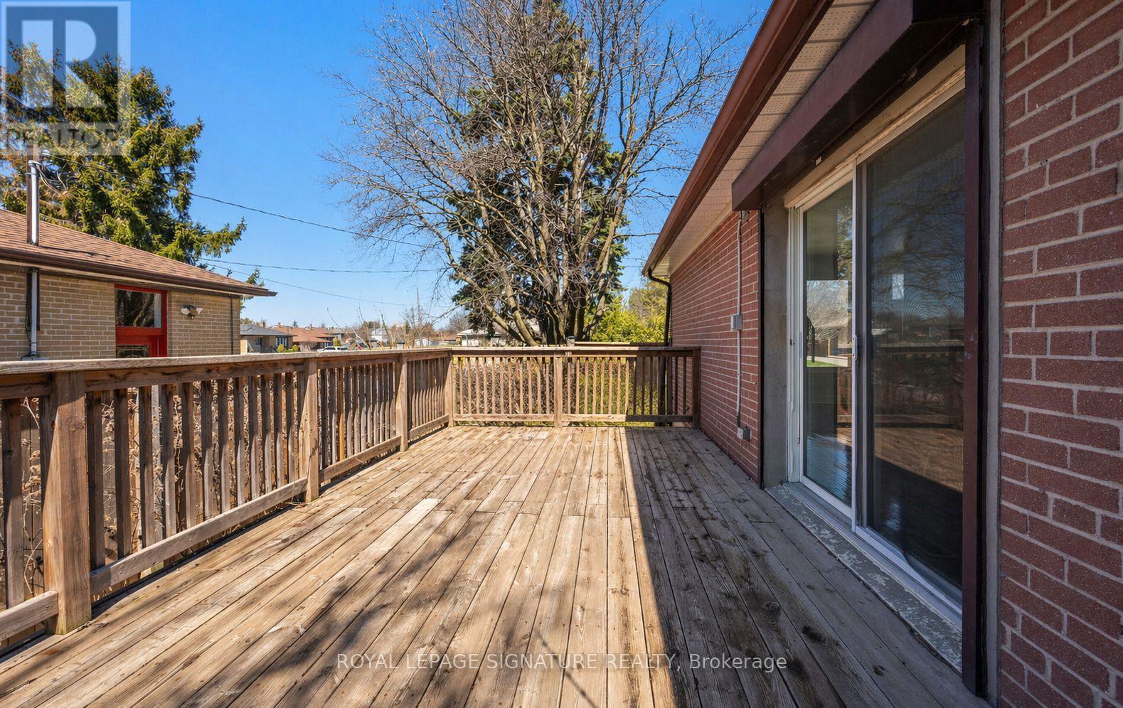 1003 WARDMAN CRESCENT — photo 29