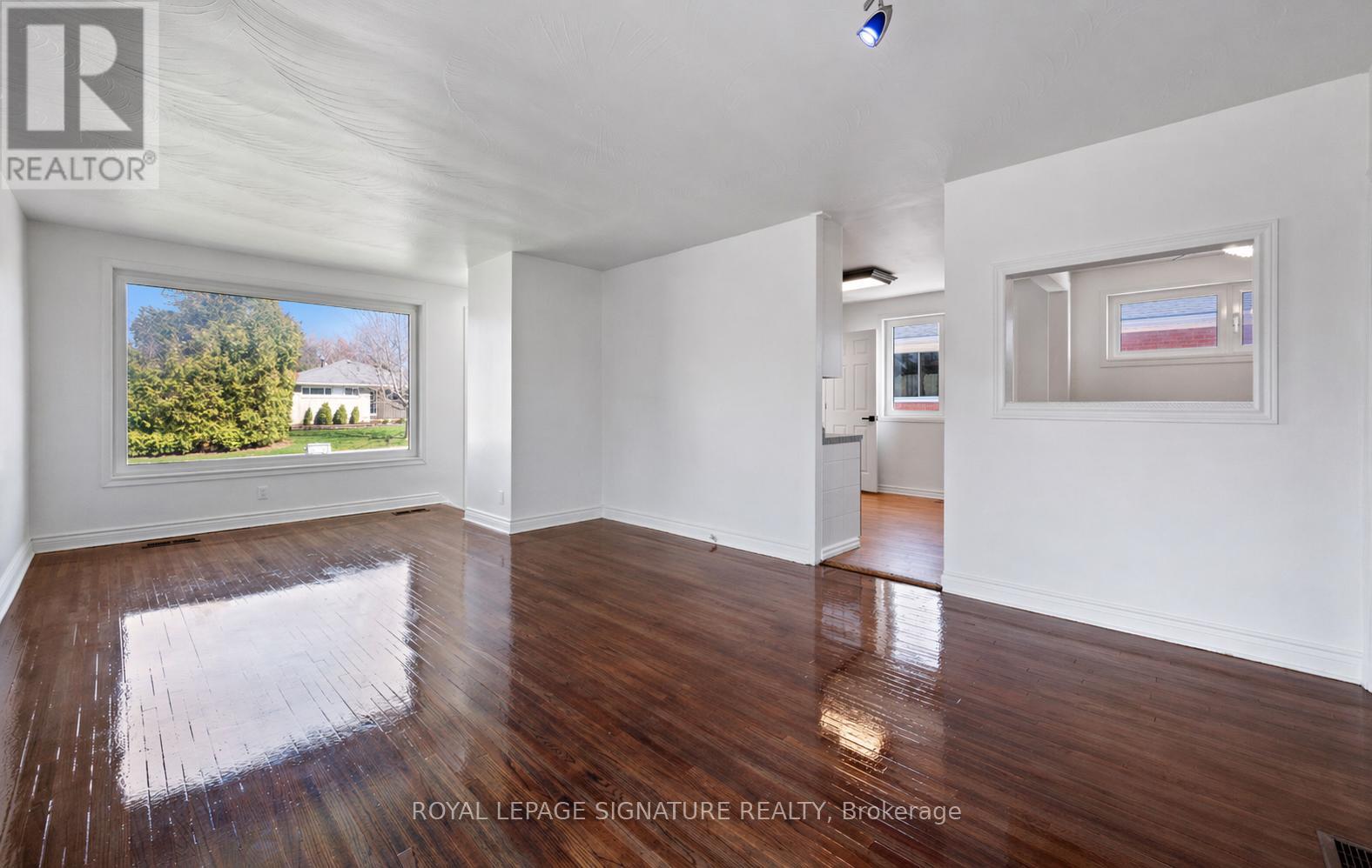 1003 WARDMAN CRESCENT - 3