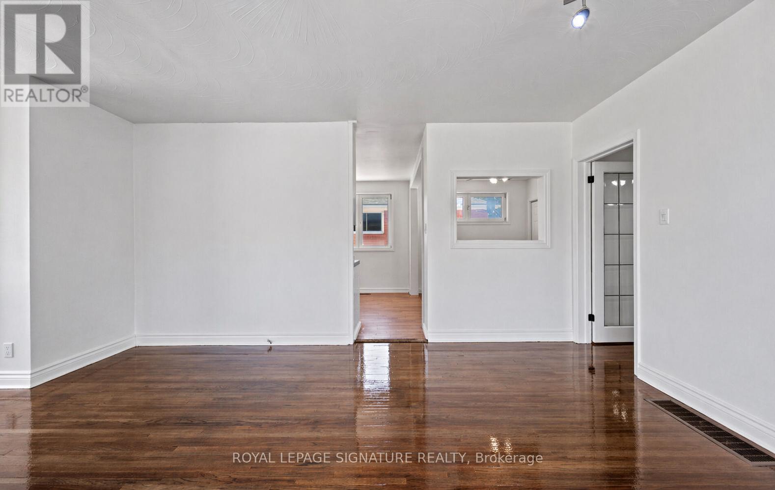 1003 WARDMAN CRESCENT - 6