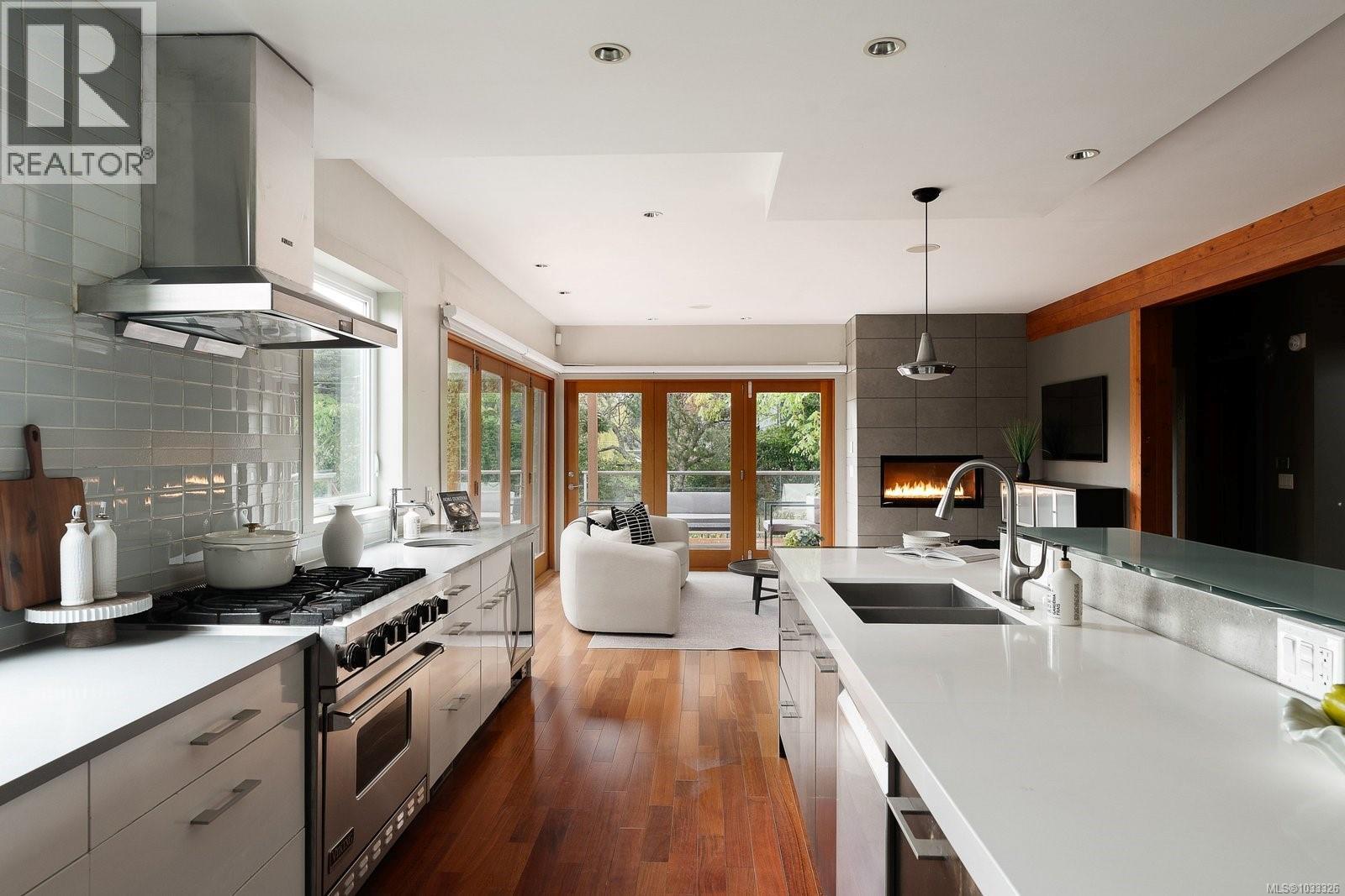  2835 Lincoln Road, Oak Bay