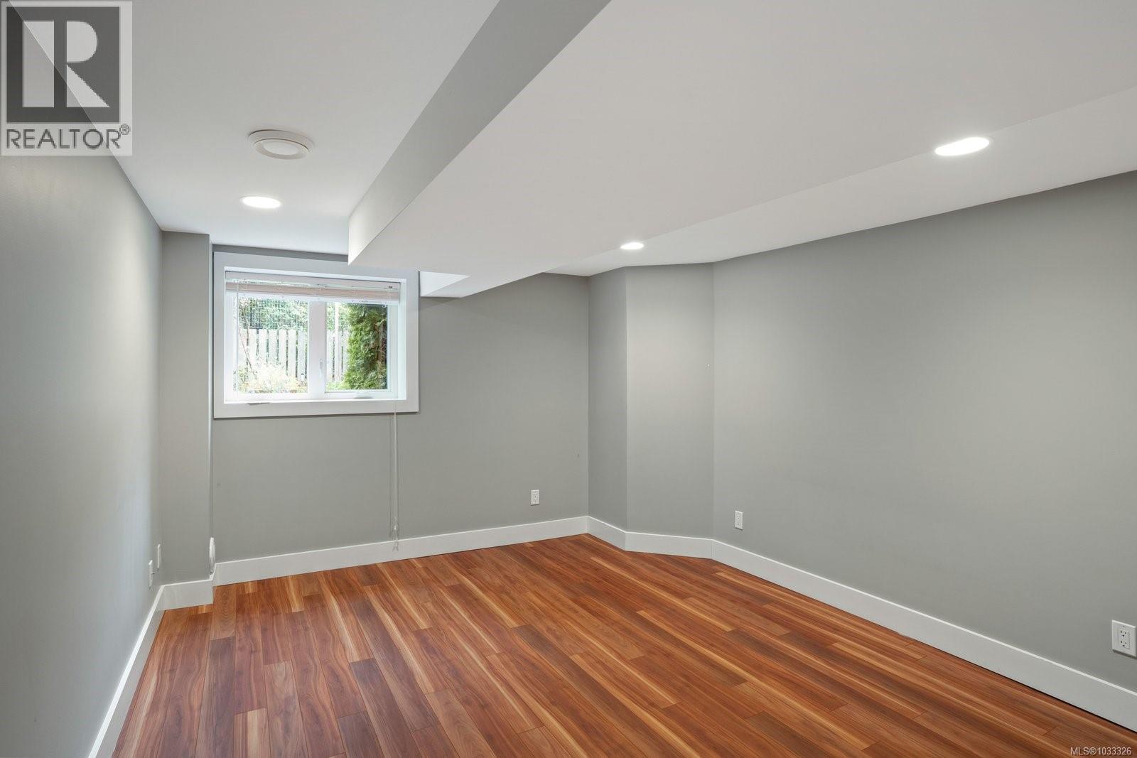  2835 Lincoln Road, Oak Bay