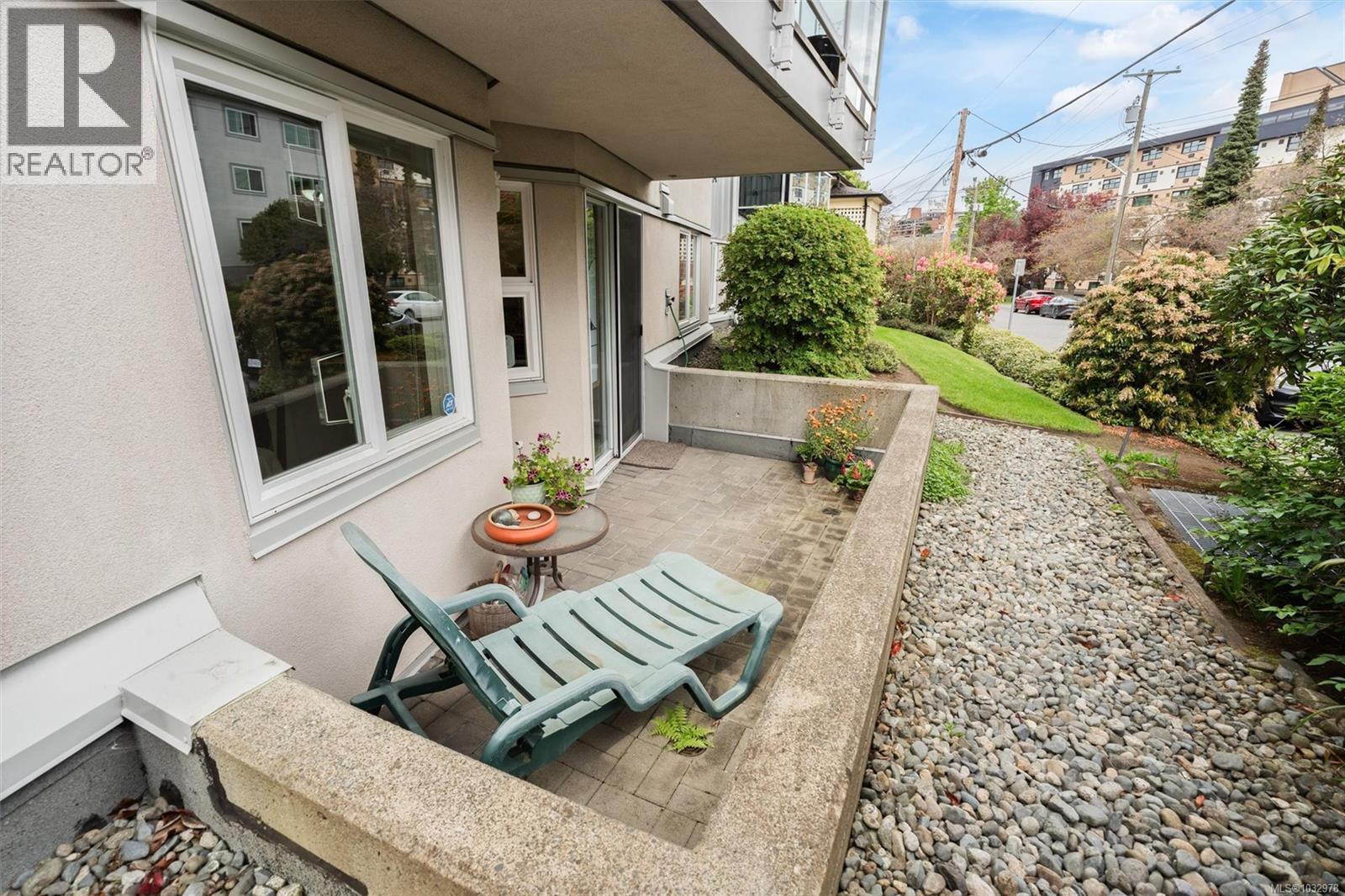 102 936 Fairfield Road, Victoria