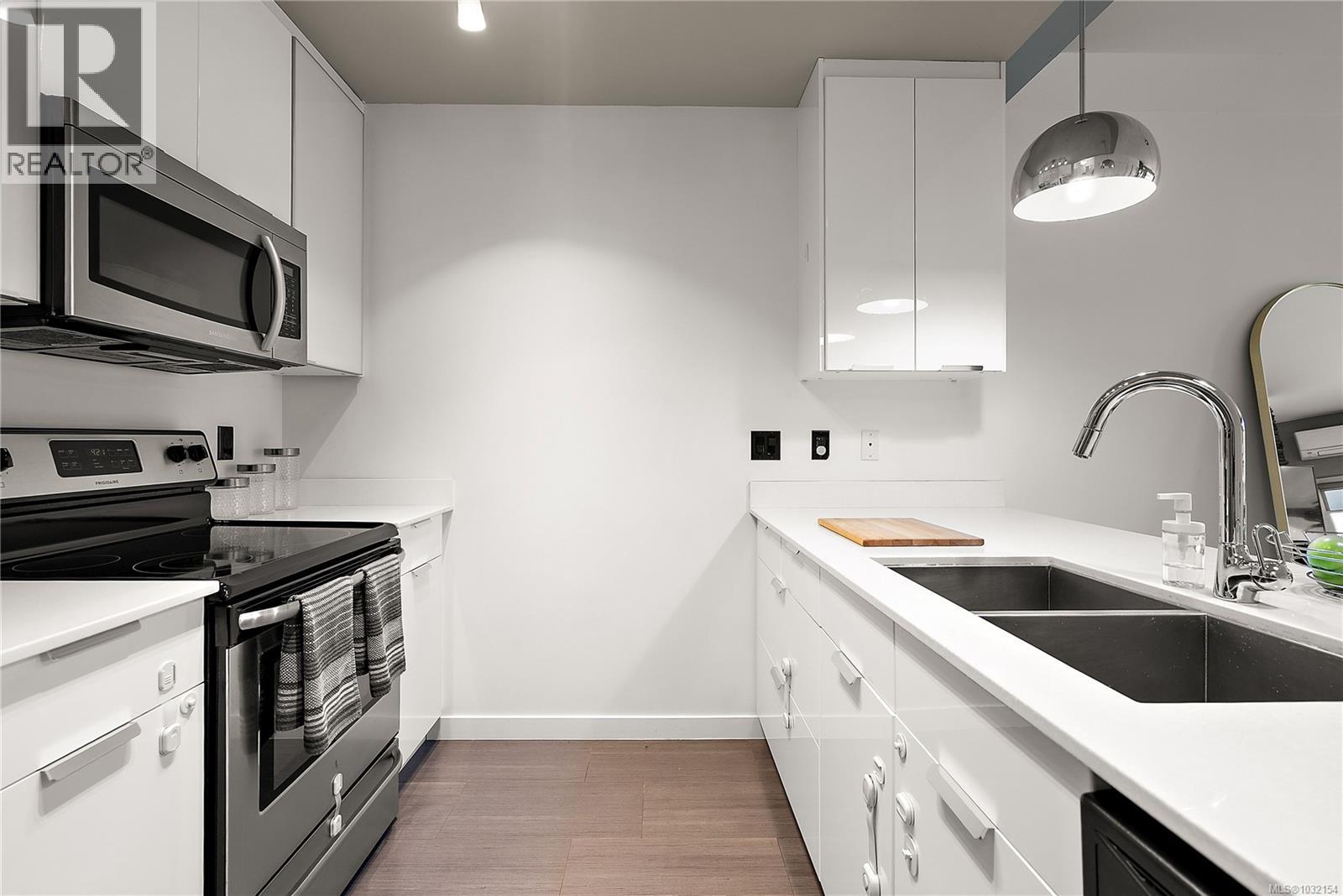 318 2871 Jacklin Road, Langford