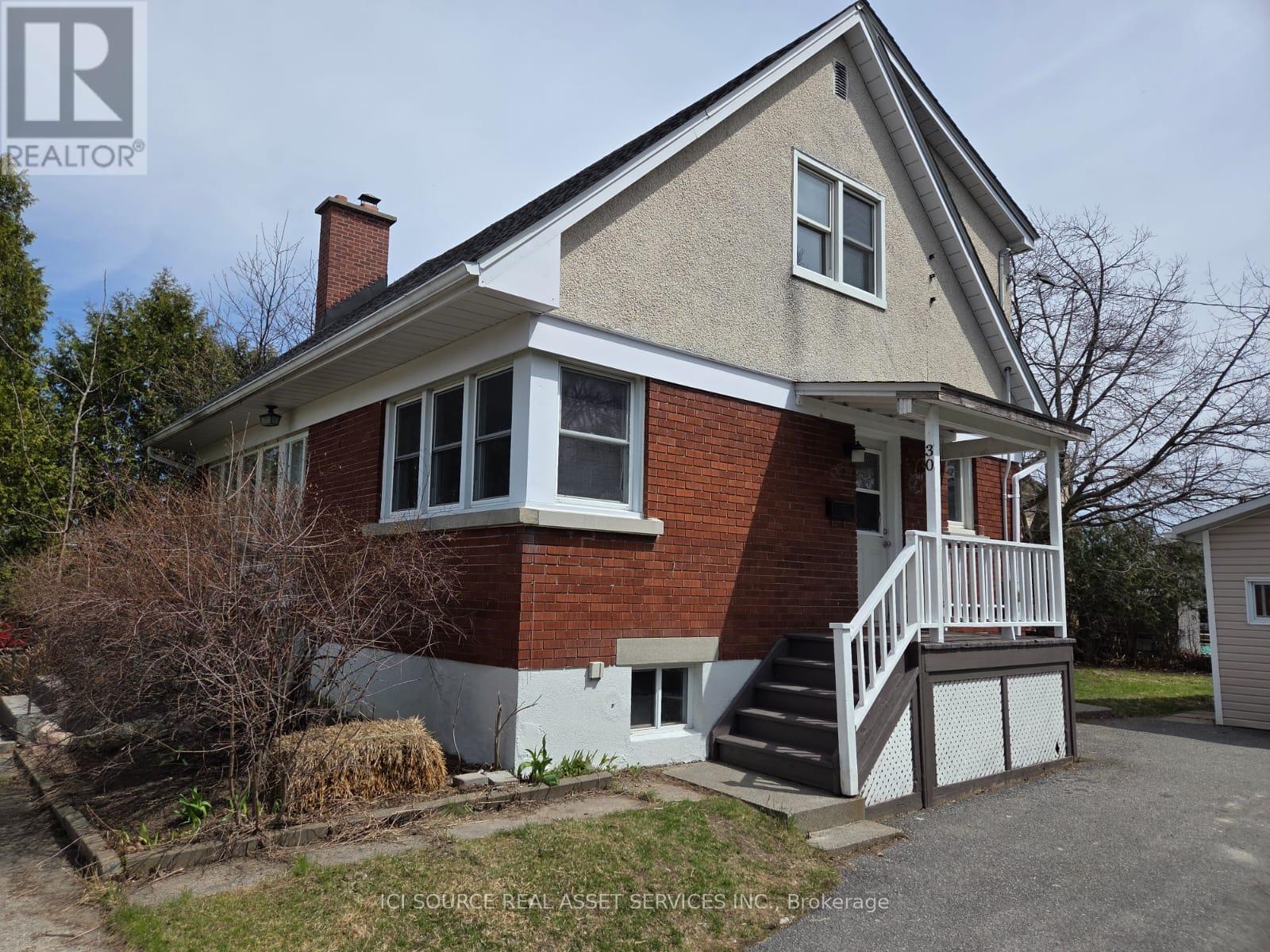 30 SUNNYCREST DRIVE - 3