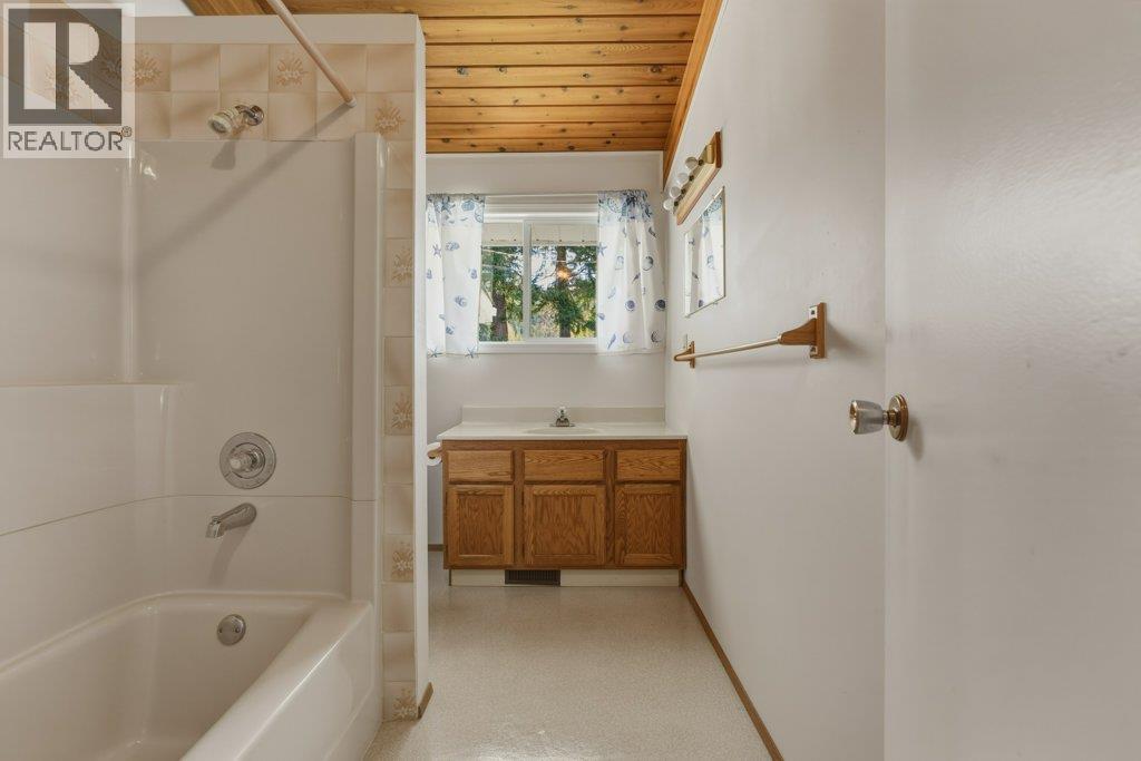 3220 5 Avenue SE - 16