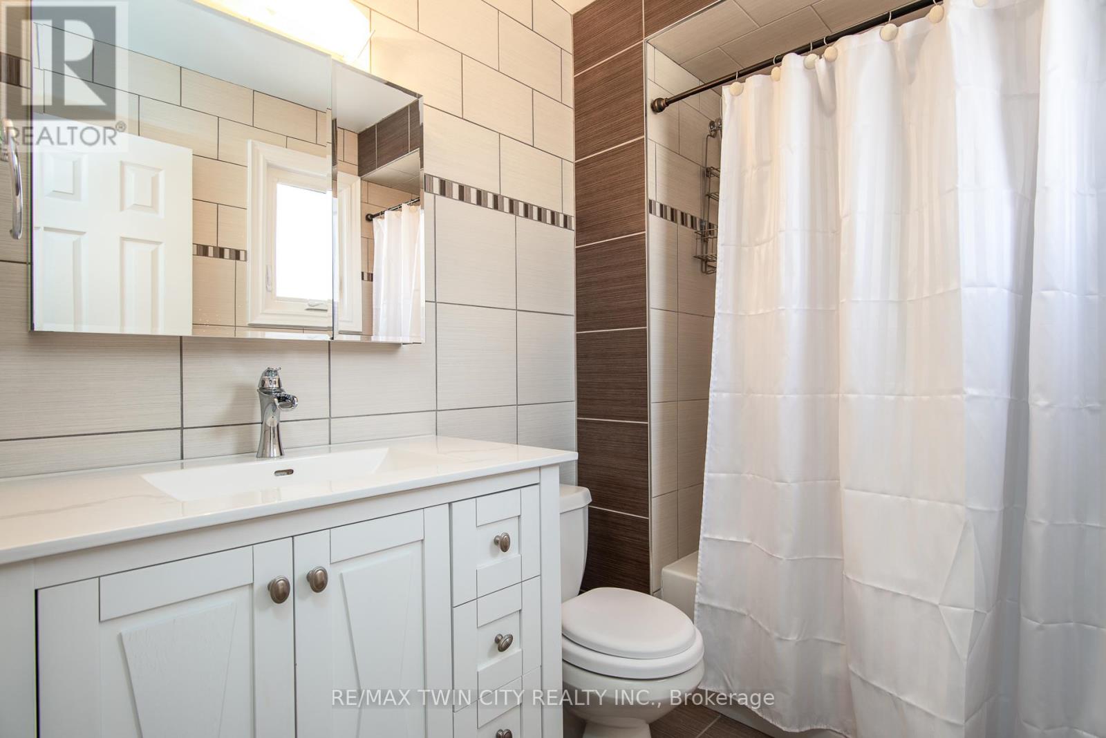 1146 CAMPBELL COURT — photo 19
