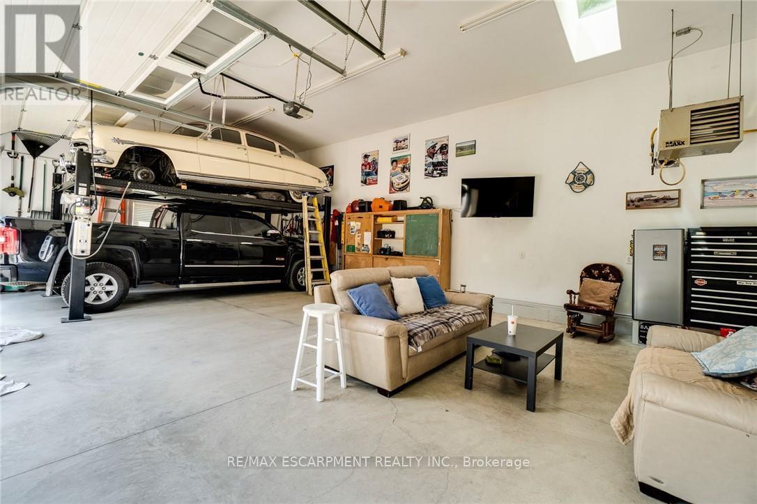 1026 BEACH BOULEVARD - 37