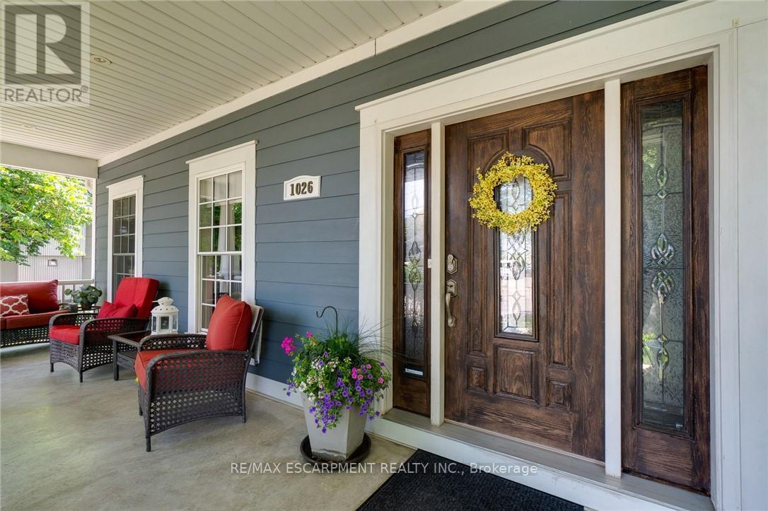 1026 BEACH BOULEVARD - 4