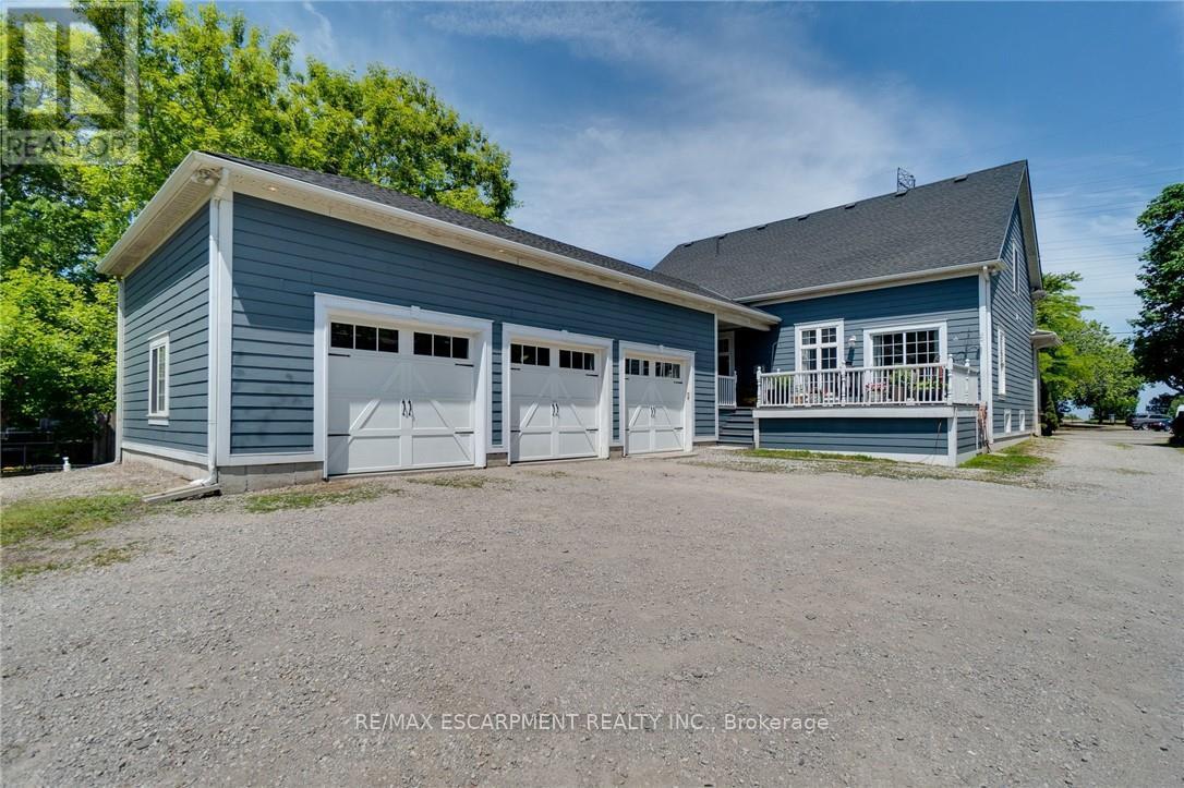 1026 BEACH BOULEVARD - 41