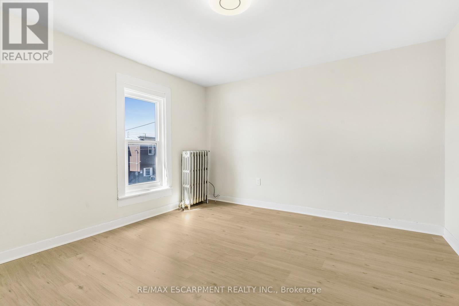 16 ALBERT STREET - 15