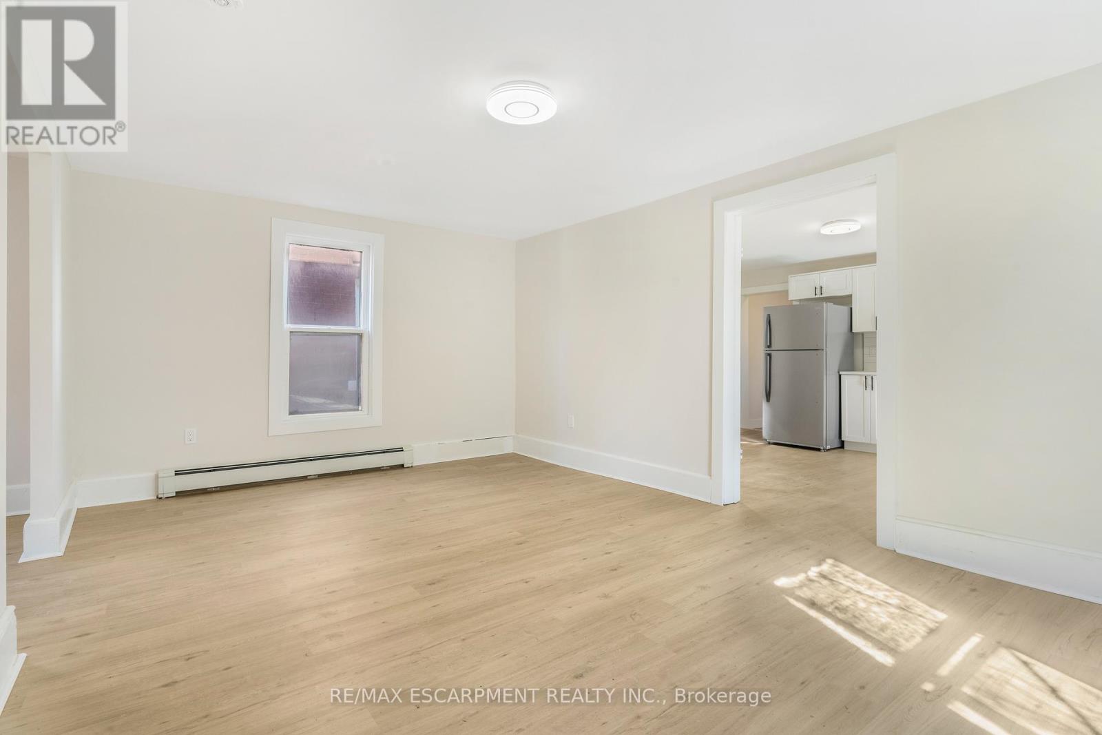 16 ALBERT STREET - 2