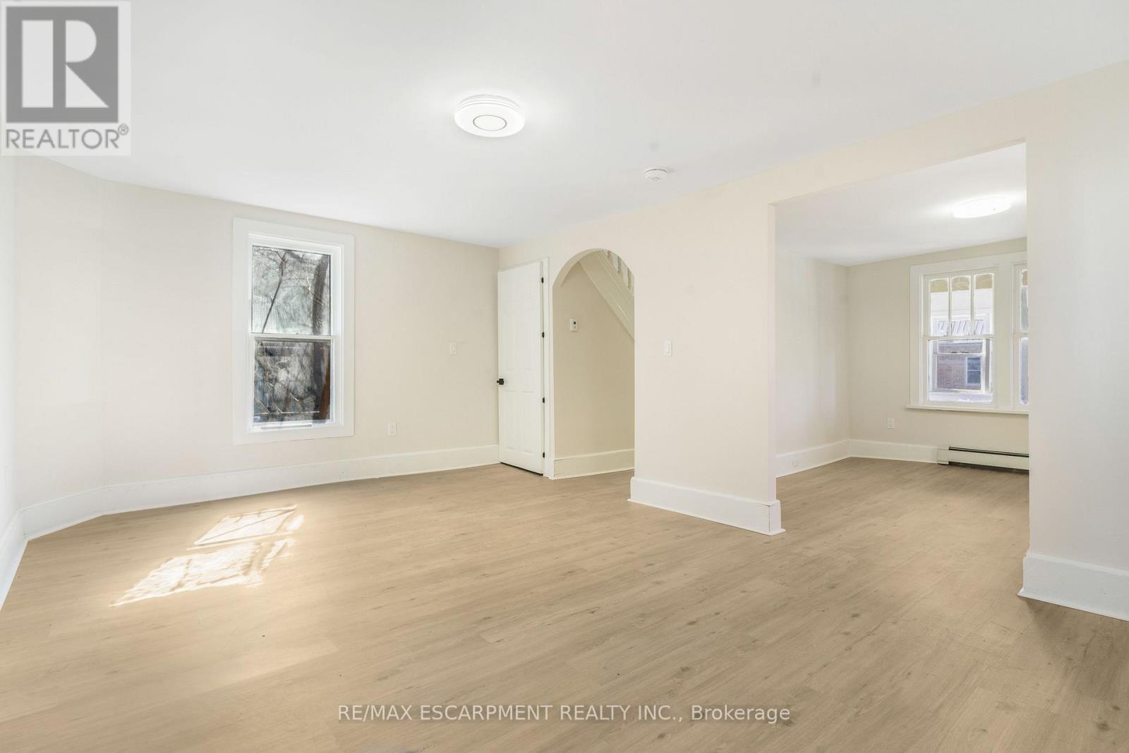 16 ALBERT STREET - 4
